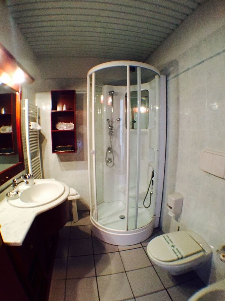 Hotel Caesar Residence & Spa ลิโด ดิ กามาโยเร ภายนอก รูปภาพ
